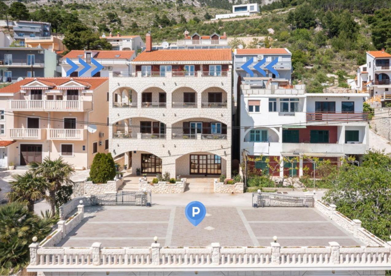 Beachfront Xxl - 2 Apartments Together - Lokva Rogoznica Eksteriør billede