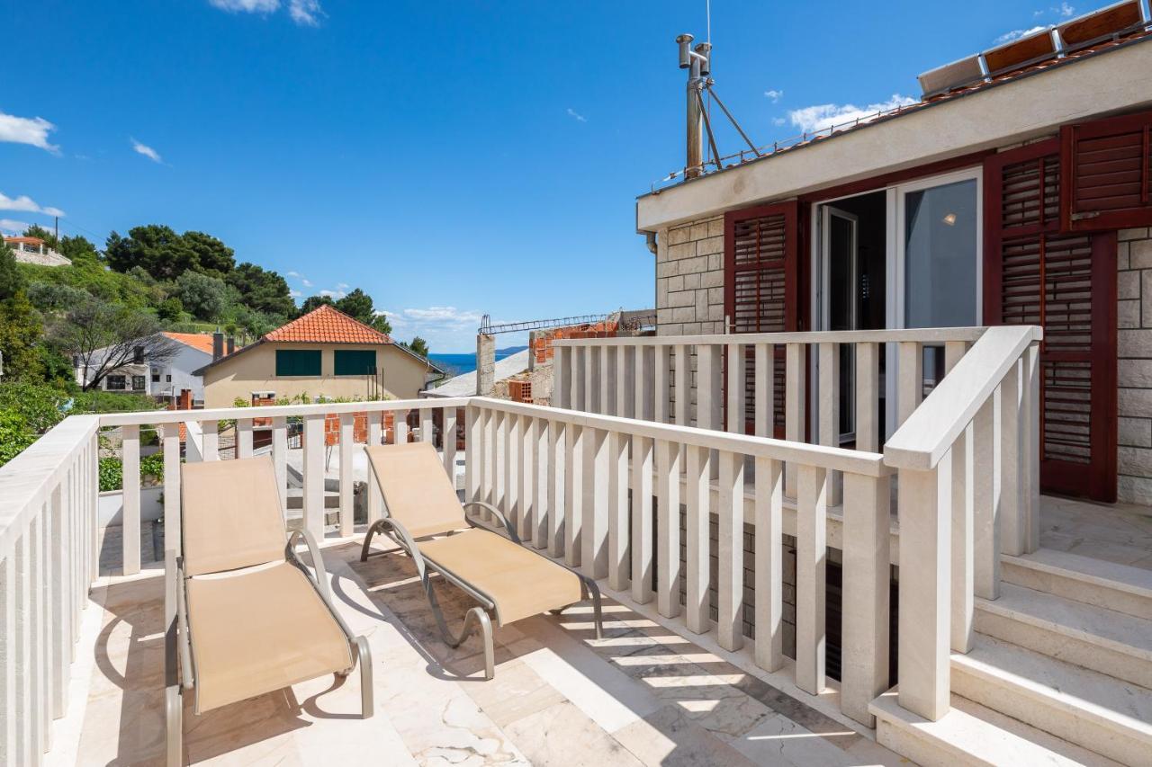 Beachfront Xxl - 2 Apartments Together - Lokva Rogoznica Eksteriør billede