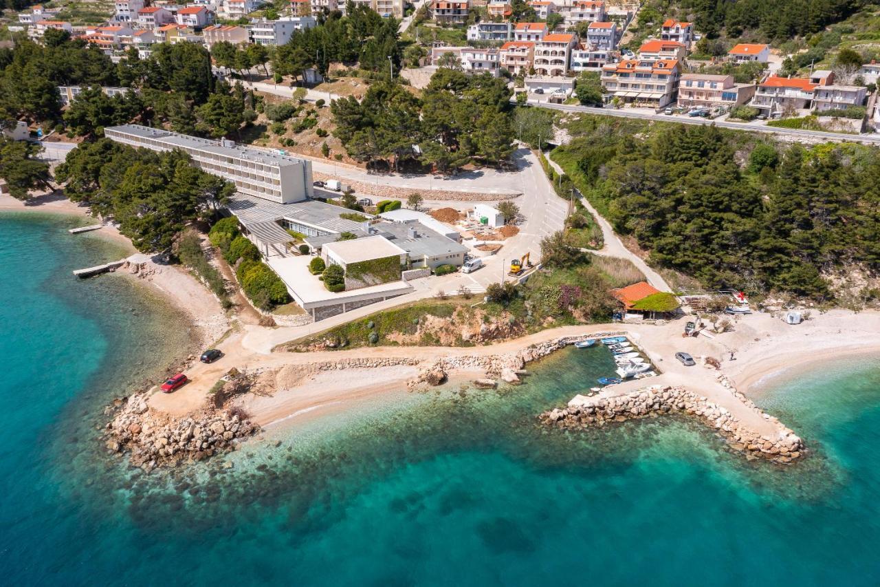 Beachfront Xxl - 2 Apartments Together - Lokva Rogoznica Eksteriør billede
