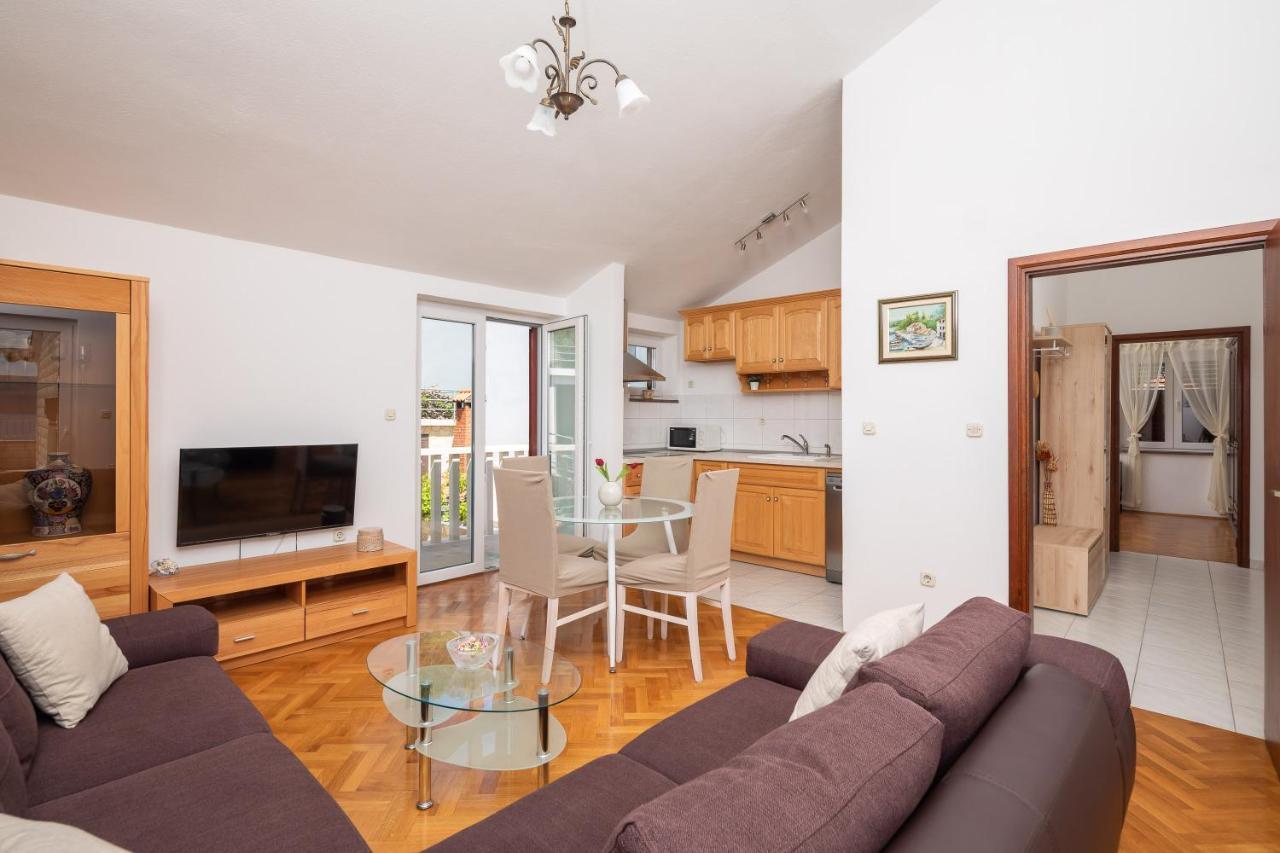 Beachfront Xxl - 2 Apartments Together - Lokva Rogoznica Eksteriør billede